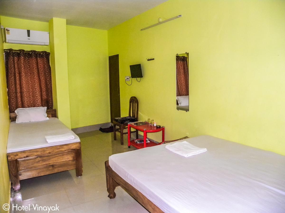 Hotel Vinayak Māldah Kültér fotó
