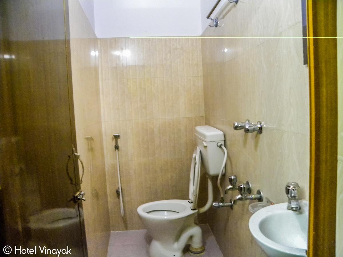 Hotel Vinayak Māldah Kültér fotó